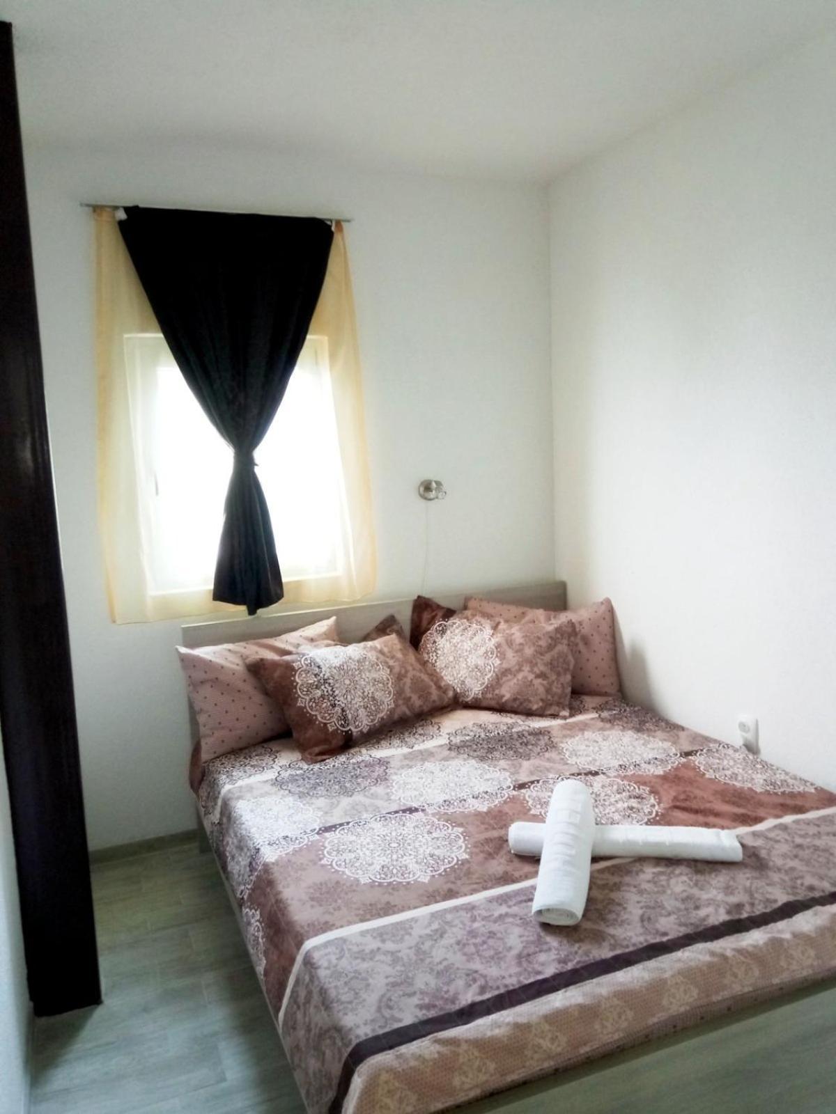 Royal View Apartments Struga Exteriör bild