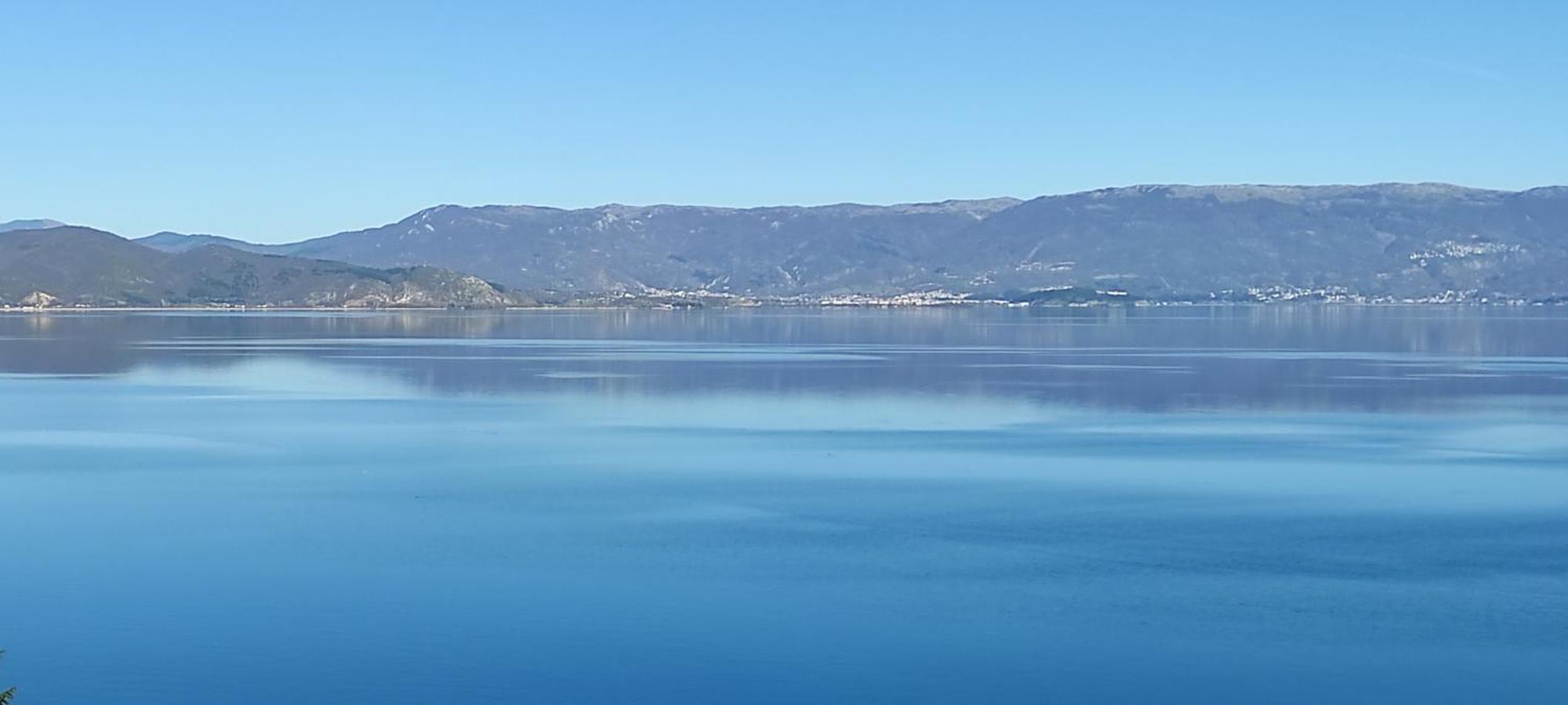 Royal View Apartments Struga Exteriör bild