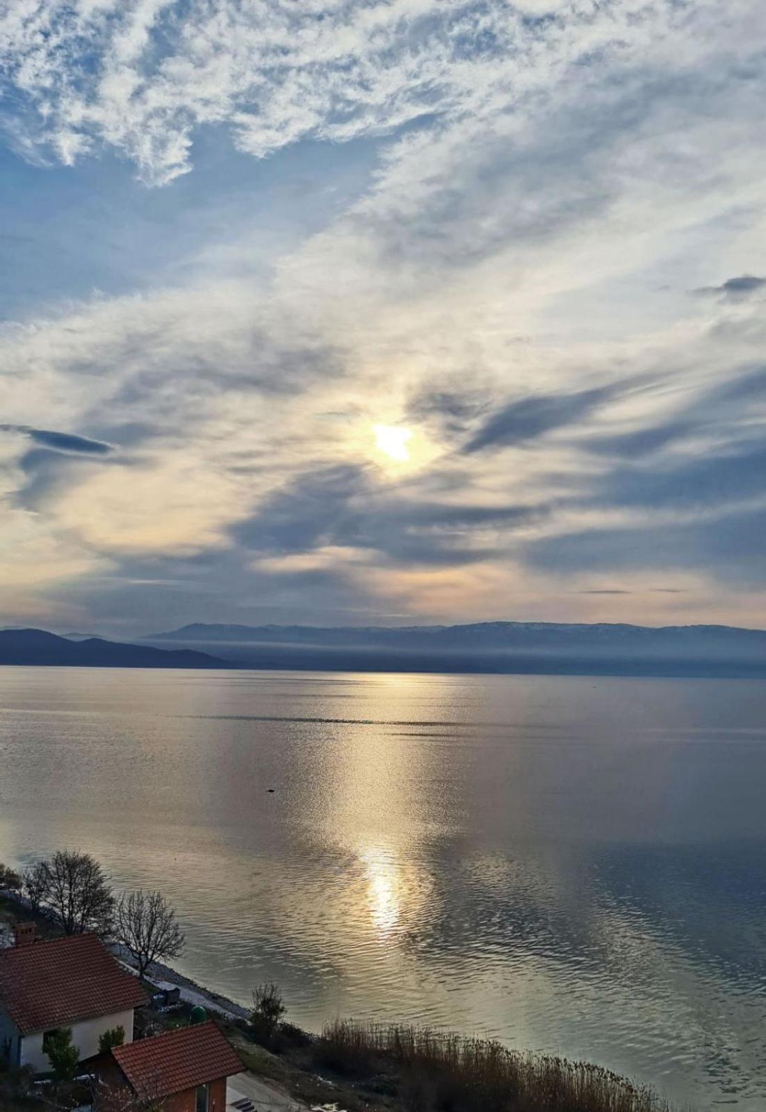 Royal View Apartments Struga Exteriör bild